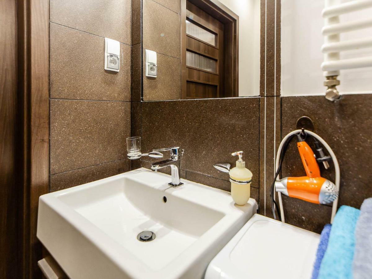 Apartament Pomaranczowy Z Basenem,Sauna-Blisko Morza. Kolobrzeg Luaran gambar