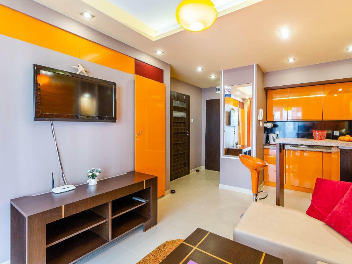 Apartament Pomaranczowy Z Basenem,Sauna-Blisko Morza. Kolobrzeg Luaran gambar
